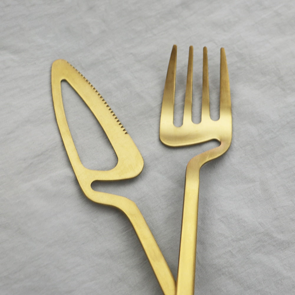 Point Curved Cutlery Set