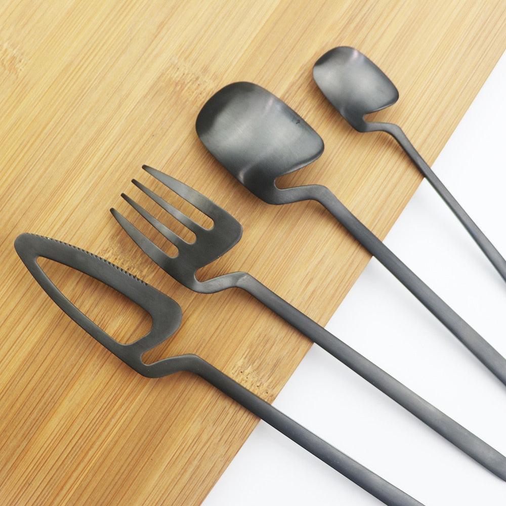 Point Curved Cutlery Set